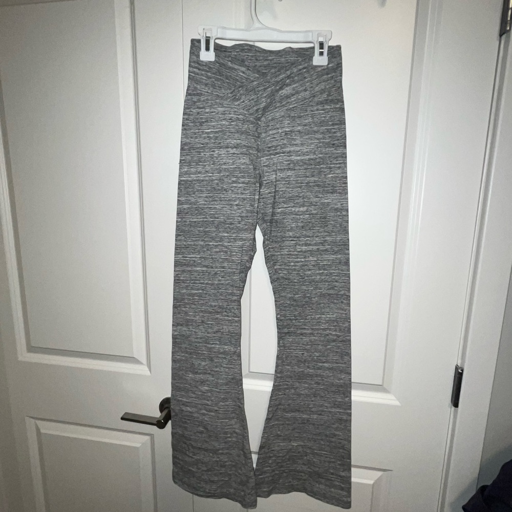 VS pink crossover leggings (S)